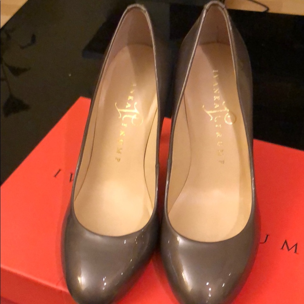 Ivanka Trump leather shoes size 4